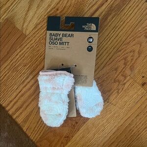 The North Face Fluffy Cream Baby Mittens